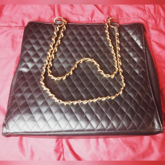 New Large Black Quilted Faux Leather Tote bag/Laptop - Picture 2 of 15